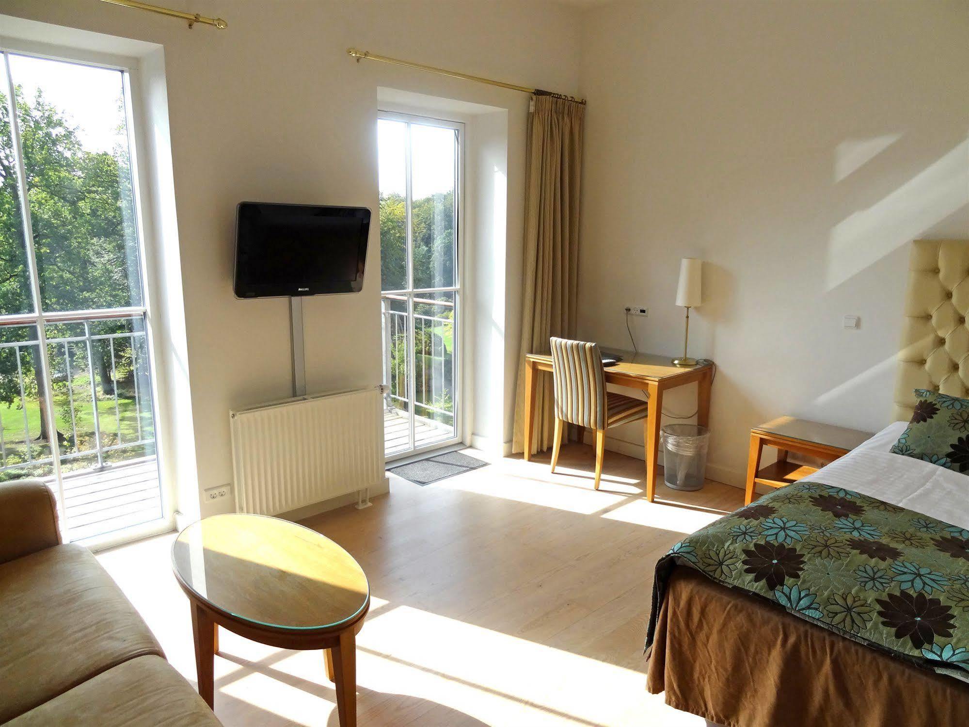 Hotel Vejlefjord Stouby ภายนอก รูปภาพ