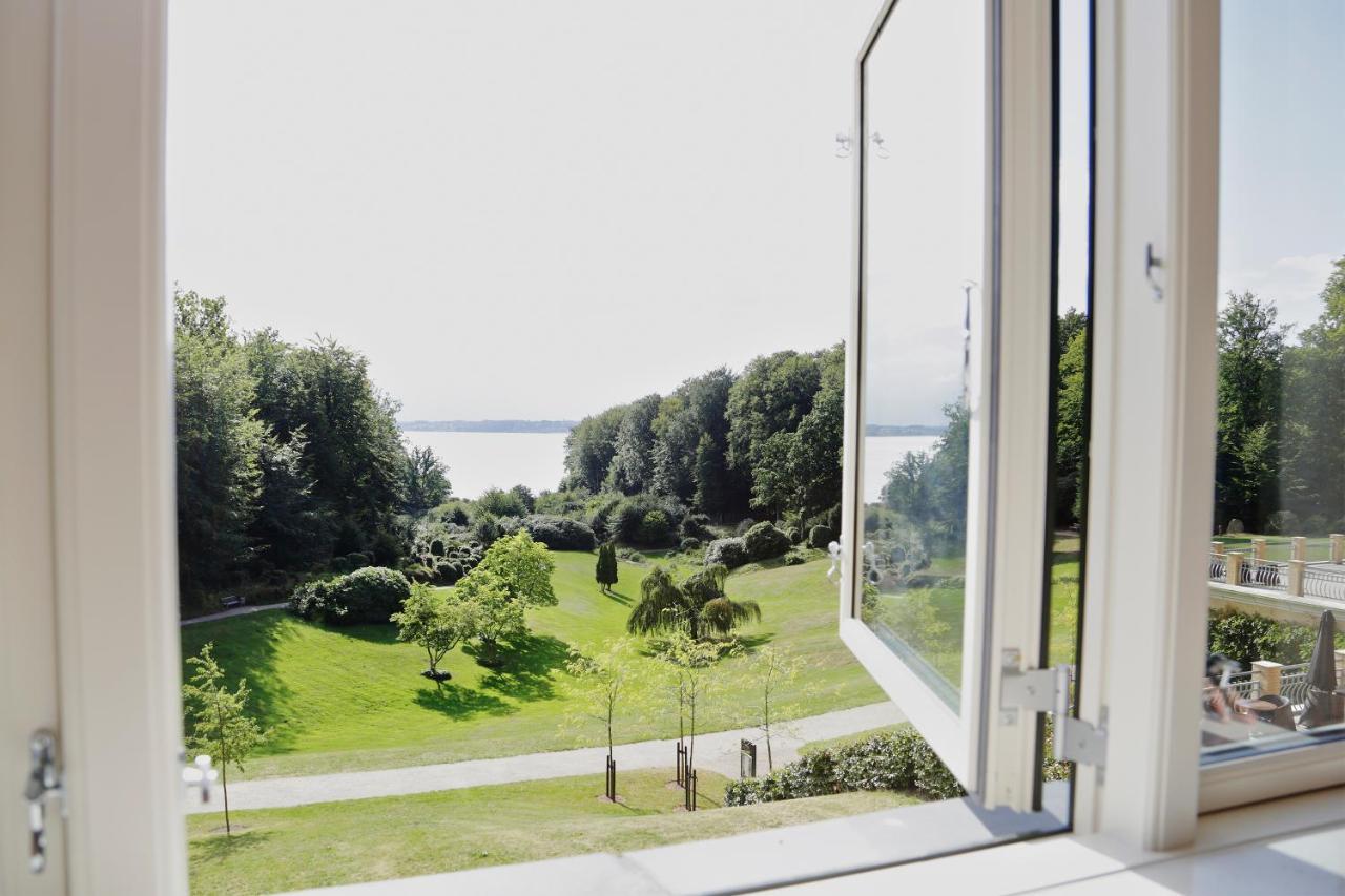 Hotel Vejlefjord Stouby ภายนอก รูปภาพ